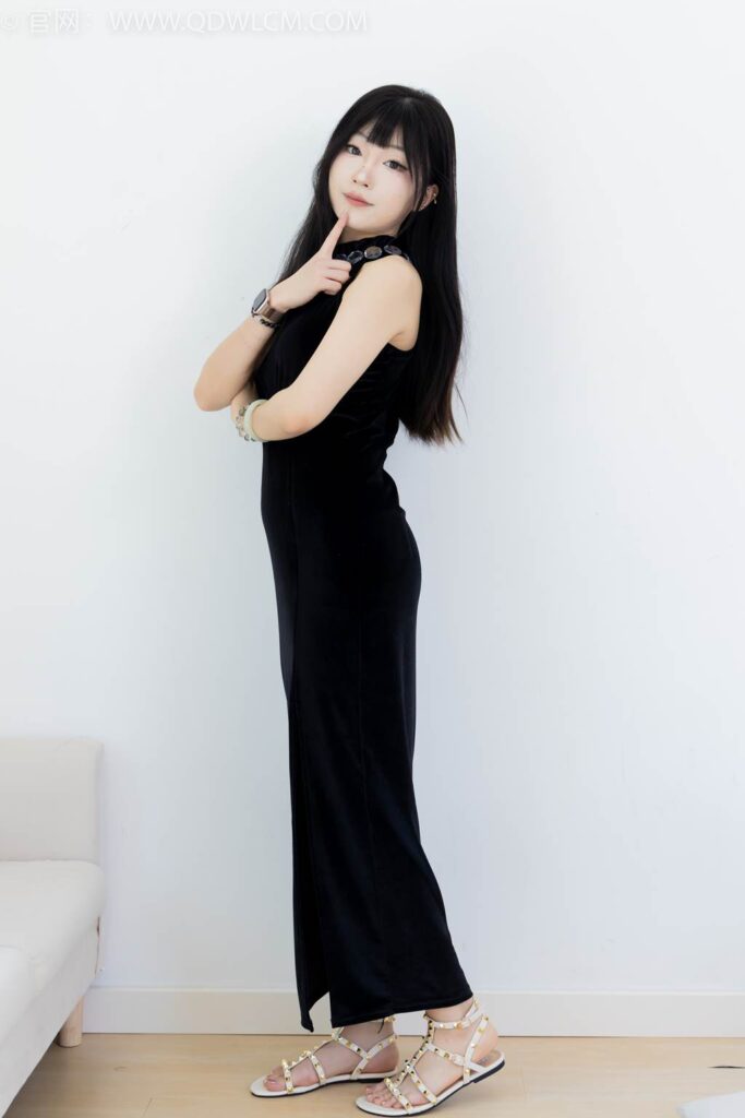 物恋传媒 NO.2453 嘟嘟-三双平底凉鞋、薄黑丝、裸足[267P/1V/5.07GB]插图2