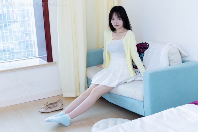 物恋传媒 NO.2457 小酒-平底鞋、浅蓝色短棉袜[158P/1V/4.39GB]-无料摄影圈