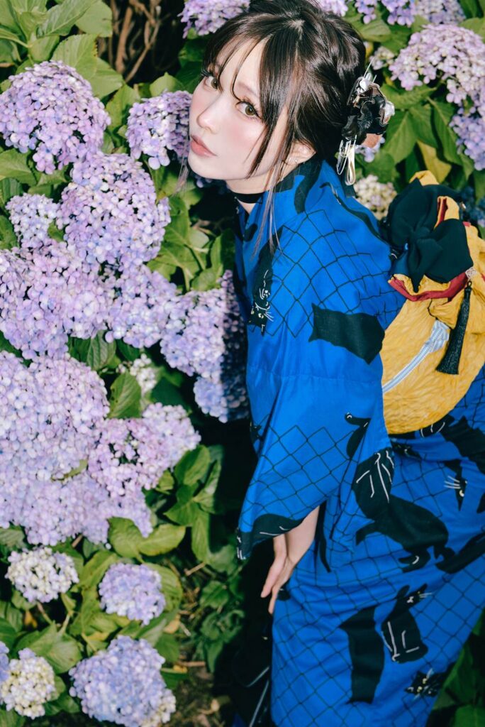 Ely_eee(ElyEE子) NO.173 – Rainy Season Black Cat[38P/4V/122MB]插图2