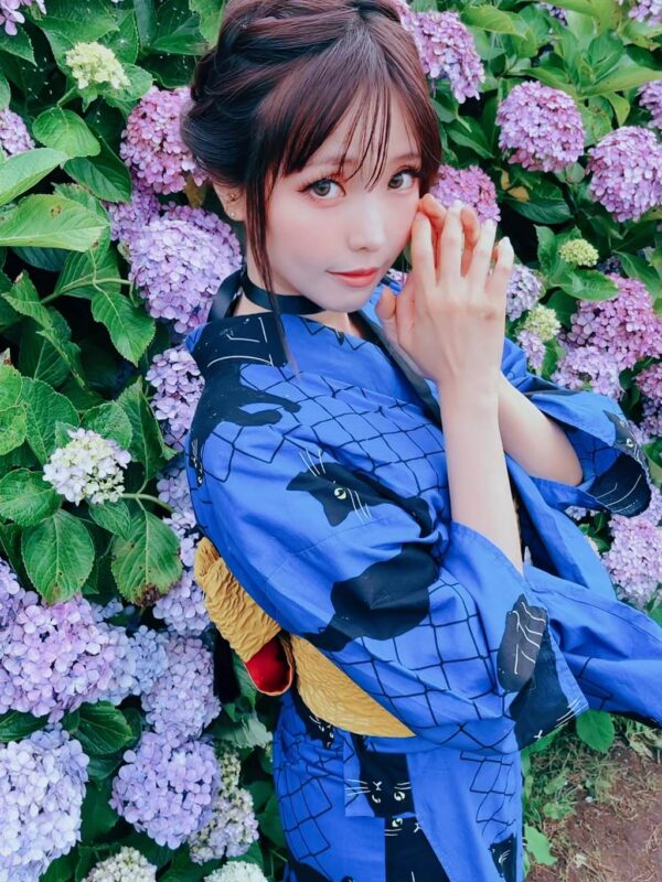 Ely_eee(ElyEE子) NO.173 – Rainy Season Black Cat[38P/4V/122MB]-无料摄影圈