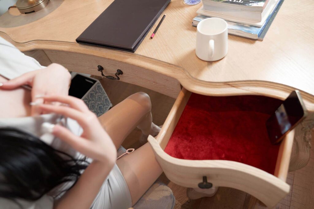 周于希 – 女律师的寂寞[100P/105MB]插图3