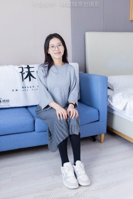 [BoBoSocks袜啵啵]NO.358 芝士-平底鞋、板鞋、肉丝、厚黑丝[150P/1V/6.26GB]-无料摄影圈