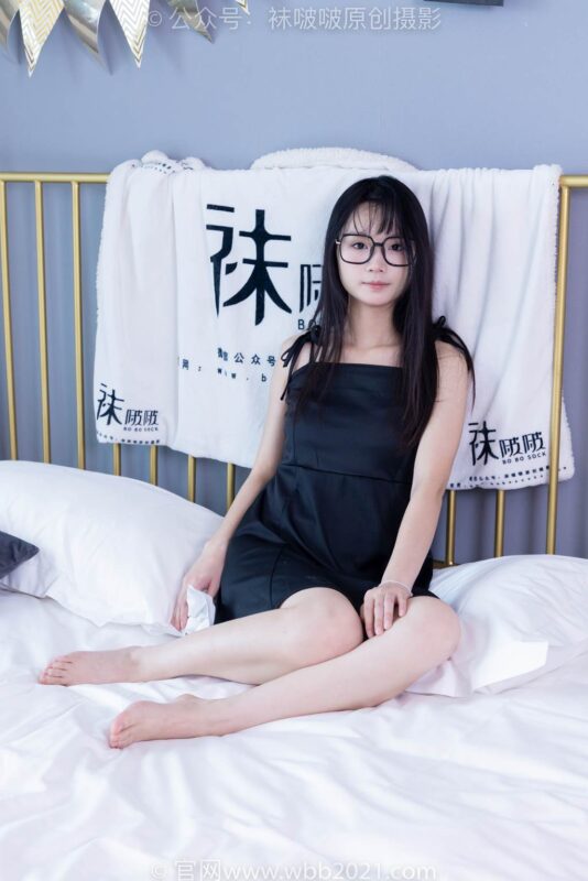 [BoBoSocks袜啵啵]NO.359 甜甜圈-板鞋、高跟鞋、牛仔裤、裸足、连衣裙、肉丝[180P/1V/8.16GB]-无料摄影圈