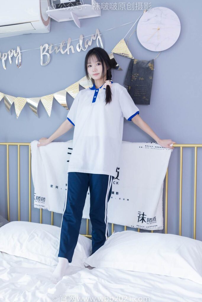 [BoBoSocks袜啵啵]NO.366 甜甜圈-三双板鞋、白棉袜、短白丝[150P/1V/6.13GB]插图