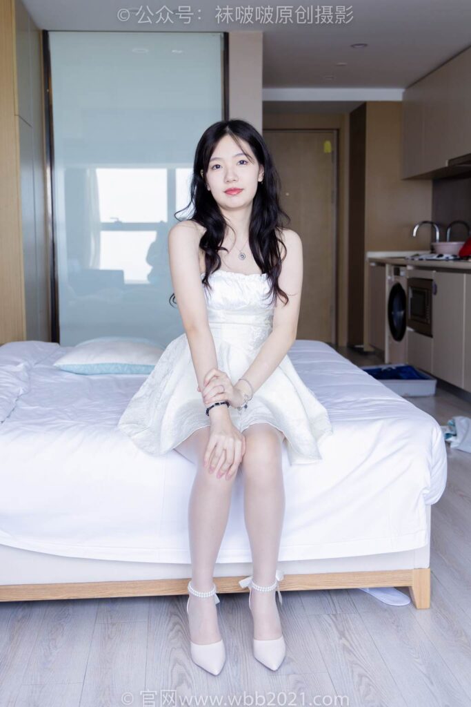 [BoBoSocks袜啵啵]NO.367 小甜豆-高跟鞋、油亮白丝、丝袜踩奶油蛋糕[145P/1V/6.66GB]插图1