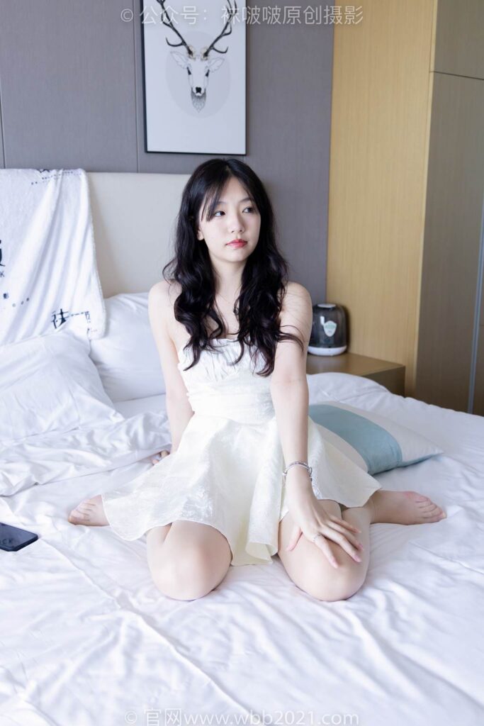 [BoBoSocks袜啵啵]NO.367 小甜豆-高跟鞋、油亮白丝、丝袜踩奶油蛋糕[145P/1V/6.66GB]插图3