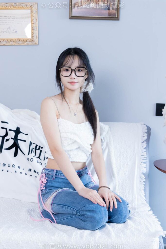 [BoBoSocks袜啵啵]NO.372 甜甜圈-板鞋、白色蕾丝袜、可拆卸牛仔裤、裤里丝[140P/1V/6.32GB]插图2