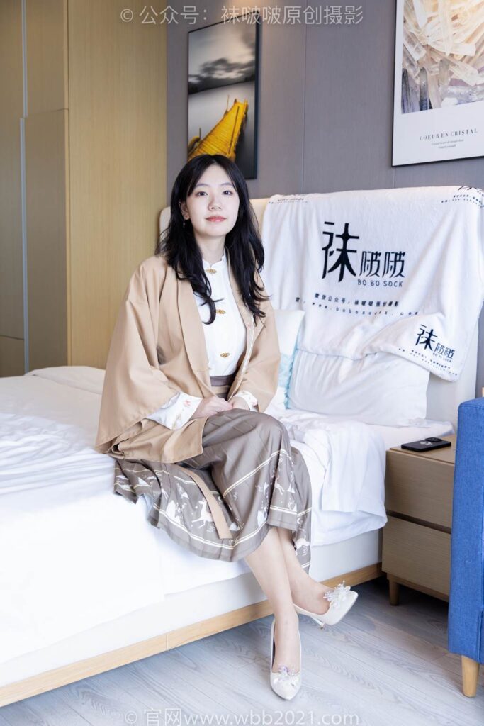 [BoBoSocks袜啵啵]NO.387 小甜豆-两双高跟鞋、黑丝、肉丝[145P/1V/6.28GB]插图1