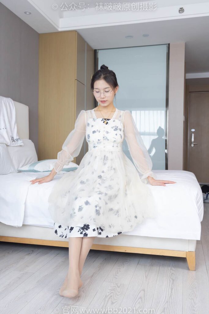 [BoBoSocks袜啵啵]NO.388 芝士-两双平底鞋、厚肉丝[150P/1V/5.68GB]插图