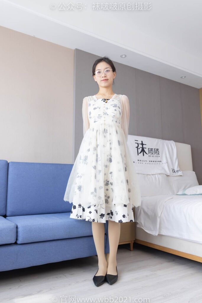 [BoBoSocks袜啵啵]NO.388 芝士-两双平底鞋、厚肉丝[150P/1V/5.68GB]插图1