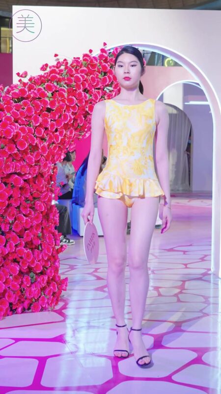 NO.0712 2023 珠海华发商都 #内衣秀 Racing Model 01[1V/949MB]-无料摄影圈