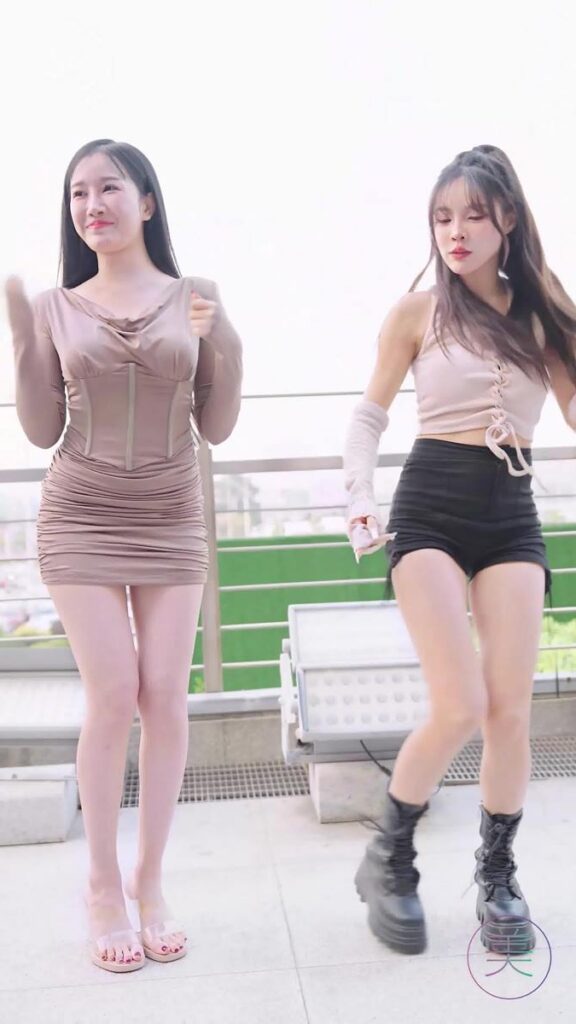 NO.0717 2023 广州车展 Racing Model 车模抖音网红随拍39[1V/219MB]插图3