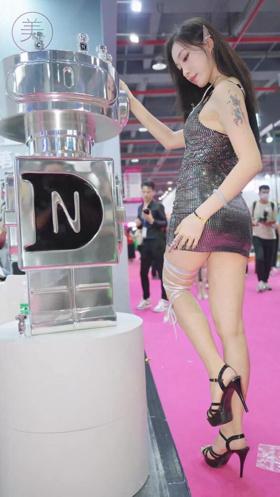 NO.0724 2023 广州性文化博览 成人展 Racing Model 19[1V/395MB]插图3