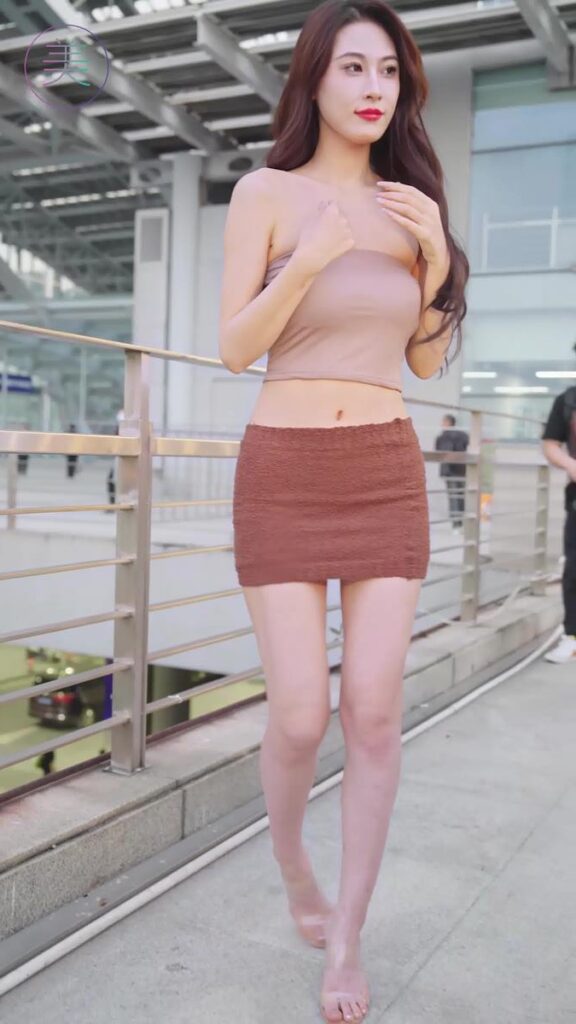 NO.0733 2023 广州车展 Racing Model 车模抖音网红随拍49[1V/129MB]插图1