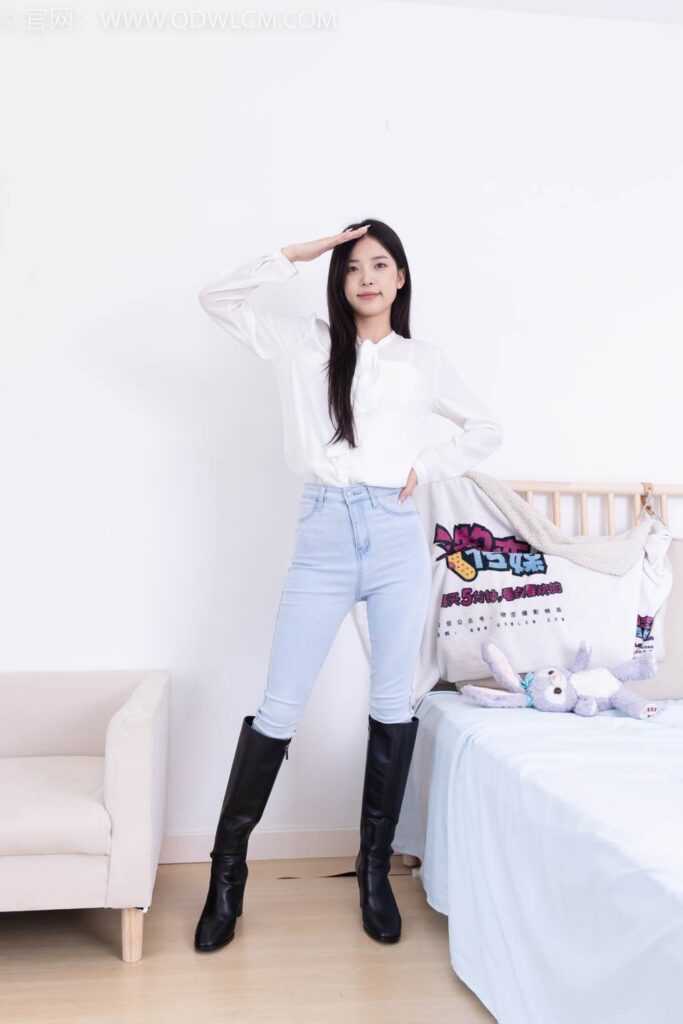 物恋传媒 NO.2464 茯苓-长靴、白棉袜[160P/1V/4.76GB]插图1