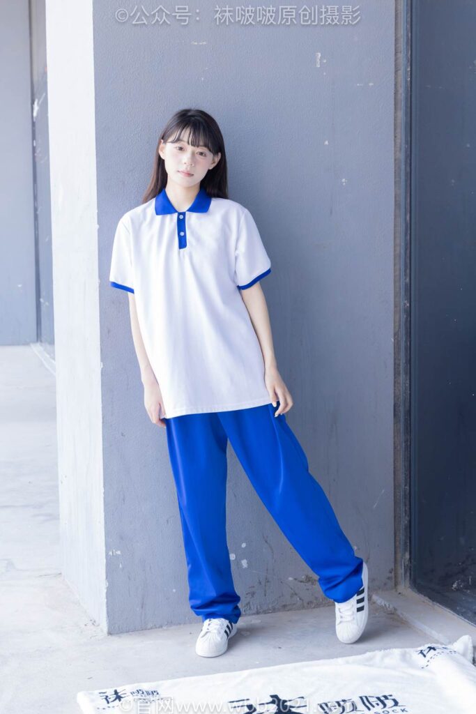 [BoBoSocks袜啵啵]NO.393 糯米-板鞋、白棉袜、裸足、校服[150P/1V/7.01GB]插图1