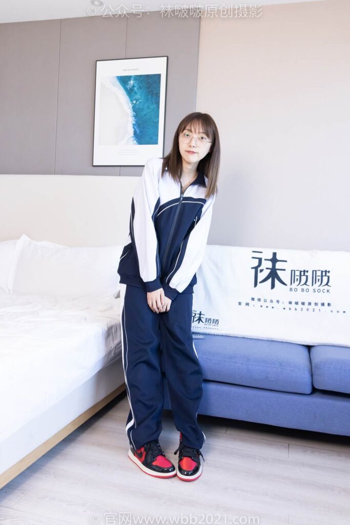 [BoBoSocks袜啵啵]NO.398 稚予-板鞋、白船袜、裸足[150P/1V/6.42GB]插图1