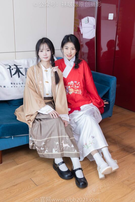 [BoBoSocks袜啵啵]NO.400 奶油甜甜圈-两双高跟鞋、白棉袜、肉丝[158P/1V/6.63GB]-无料摄影圈