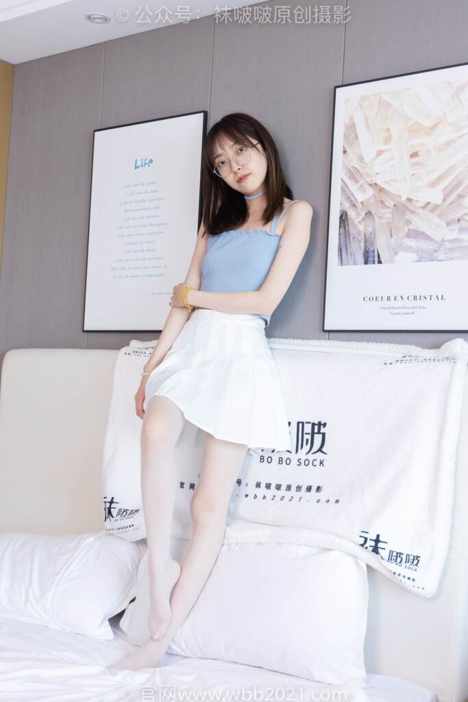 [BoBoSocks袜啵啵]NO.403 稚予-高跟鞋、板鞋、波点黑丝、波点白丝[145P/1V/5.65GB]插图3