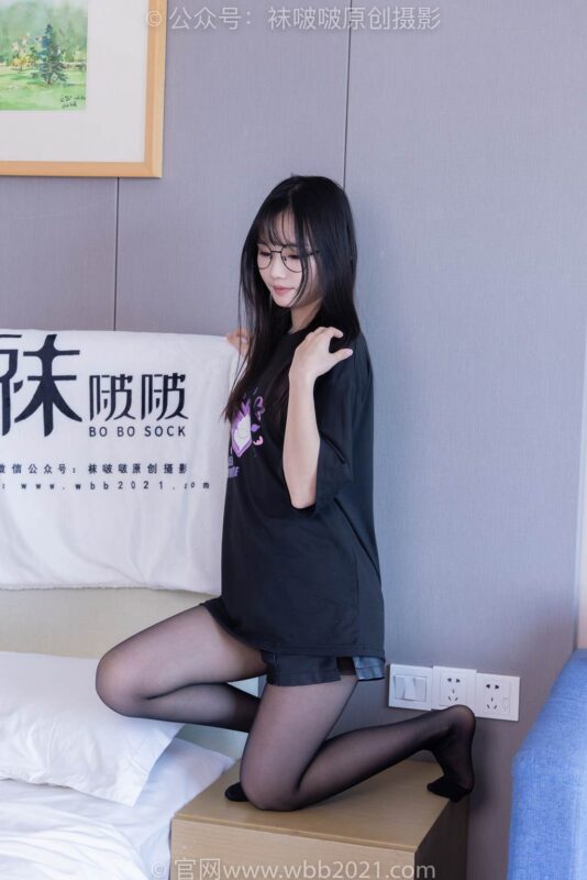 [BoBoSocks袜啵啵]NO.406 甜甜圈-马丁靴、黑丝[150P/1V/6.25GB]-无料摄影圈