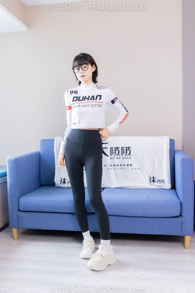 [BoBoSocks袜啵啵]NO.410 糯米-运动鞋、白棉袜、肉丝、瑜伽裤裤里丝[145P/1V/6.68GB]插图1