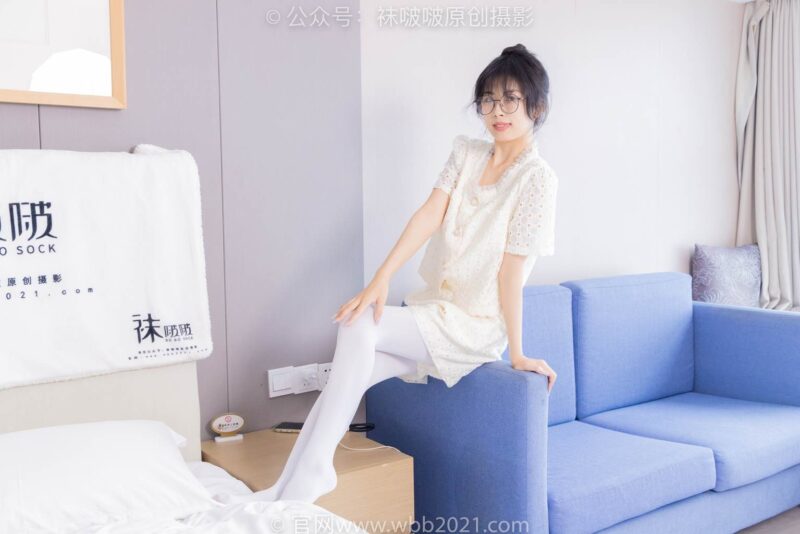 [BoBoSocks袜啵啵]NO.421 奶油-皮鞋、厚白丝、瑜伽动作时老头乐挠脚剧情[140P/1V/6.20GB]-无料摄影圈