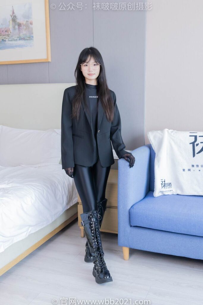 [BoBoSocks袜啵啵]NO.423 甜甜圈-长靴、黑丝、连体衣裤里丝[145P/1V/6.77GB]插图1