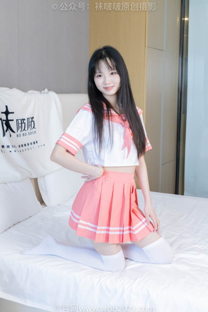 [BoBoSocks袜啵啵]NO.429 甜甜圈-板鞋、白棉袜、过膝白棉袜[159P/1V/7.22GB]插图3