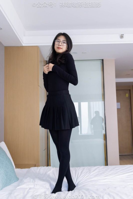 [BoBoSocks袜啵啵]NO.430 奶油-平底鞋、厚黑丝、丝袜踩奶油小蛋糕剧情[146P/1V/8.22GB]-无料摄影圈