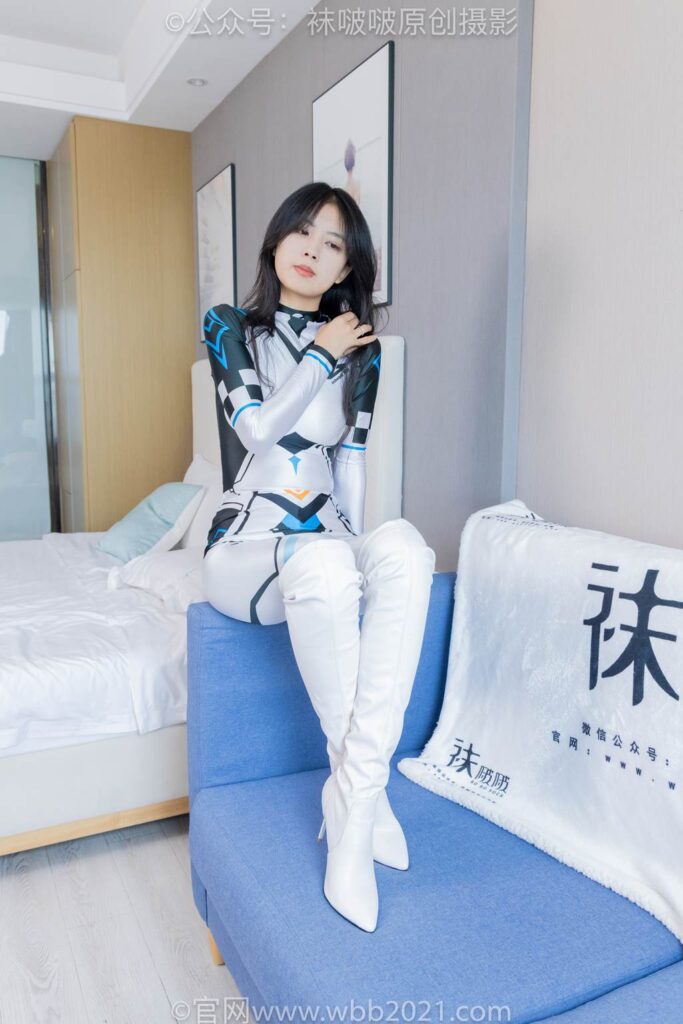 [BoBoSocks袜啵啵]NO.434 奶油-cos服、两双靴子、薄肉丝、薄黑丝[155P/1V/7.61GB]插图2