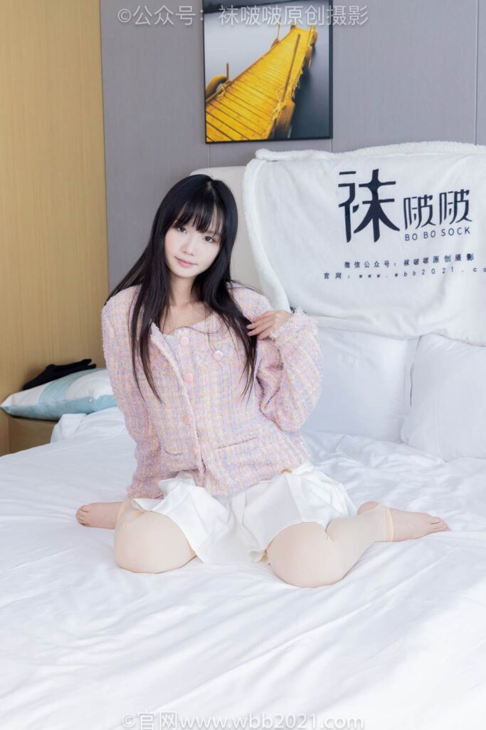 BoBoSocks袜啵啵 NO.438 甜甜圈-皮鞋、板鞋、白棉袜、黑色踩脚袜[150P/1V/7.28GB]插图3