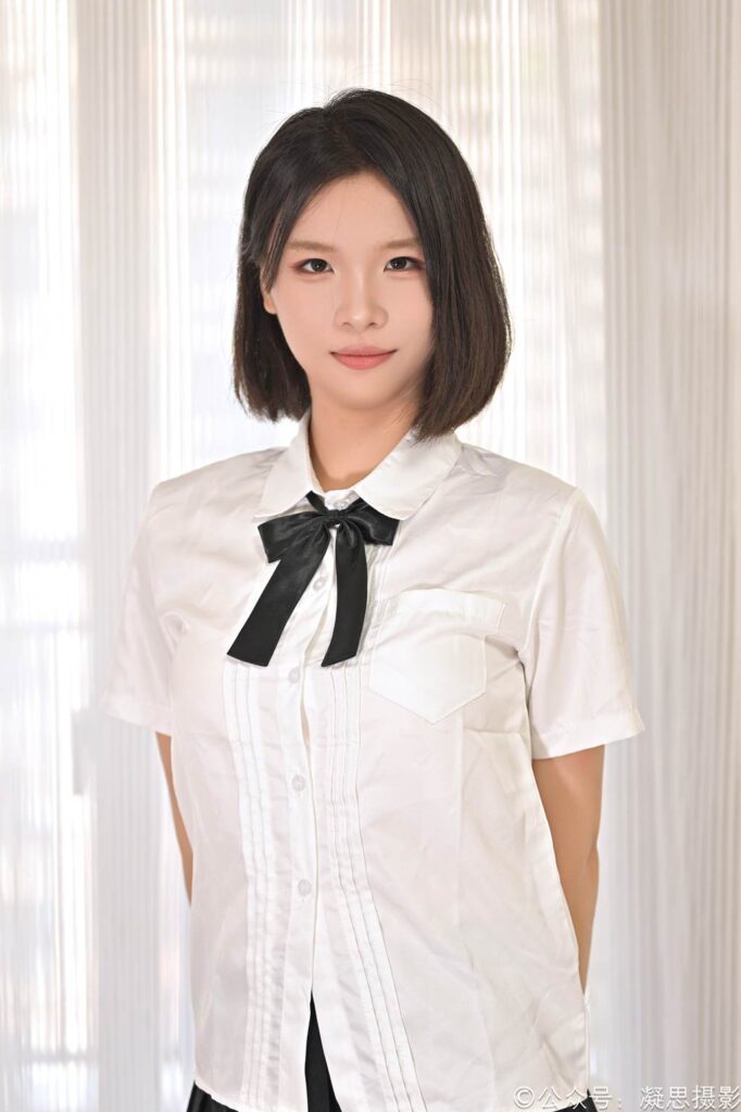 凝思摄影 NO.028 小睿-制服、连裤肉丝、短白袜、小皮鞋[142P/1V/4.08GB]插图4