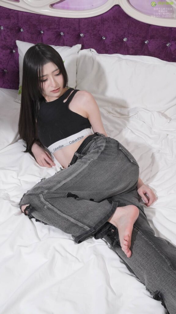 青柠映画 NO.041 – AN CK黑背心[111P/2V/5.22GB]插图