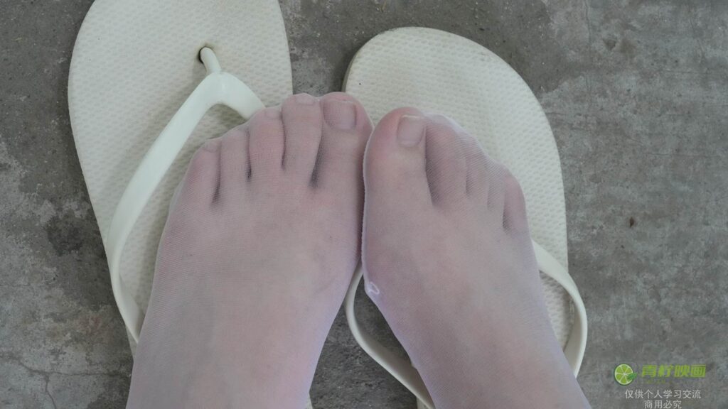 青柠映画 NO.042 – 阿慌 共享单车裸足[133P/2V/9.45GB]插图4