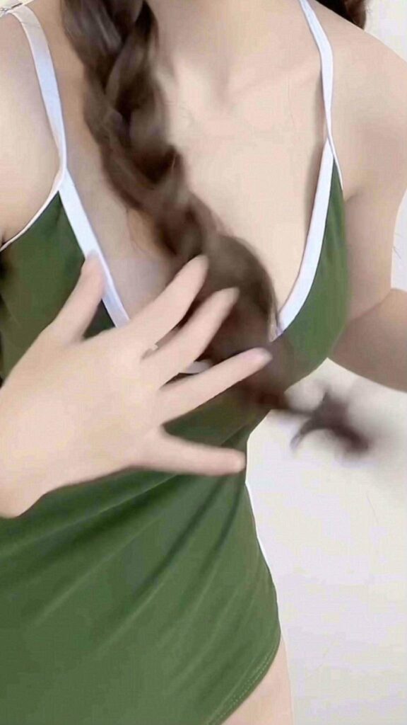 晕崽 NO.001 – 绿[50P/1V/405MB]插图1