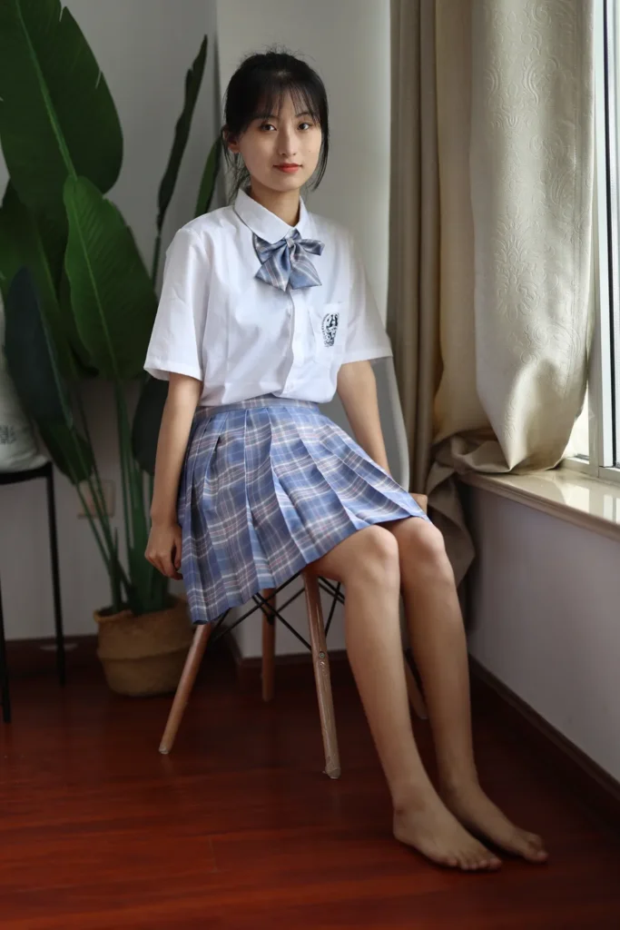 三禾摄影 NO.001 雪雪 室内JK[275P/1.11GB]插图1