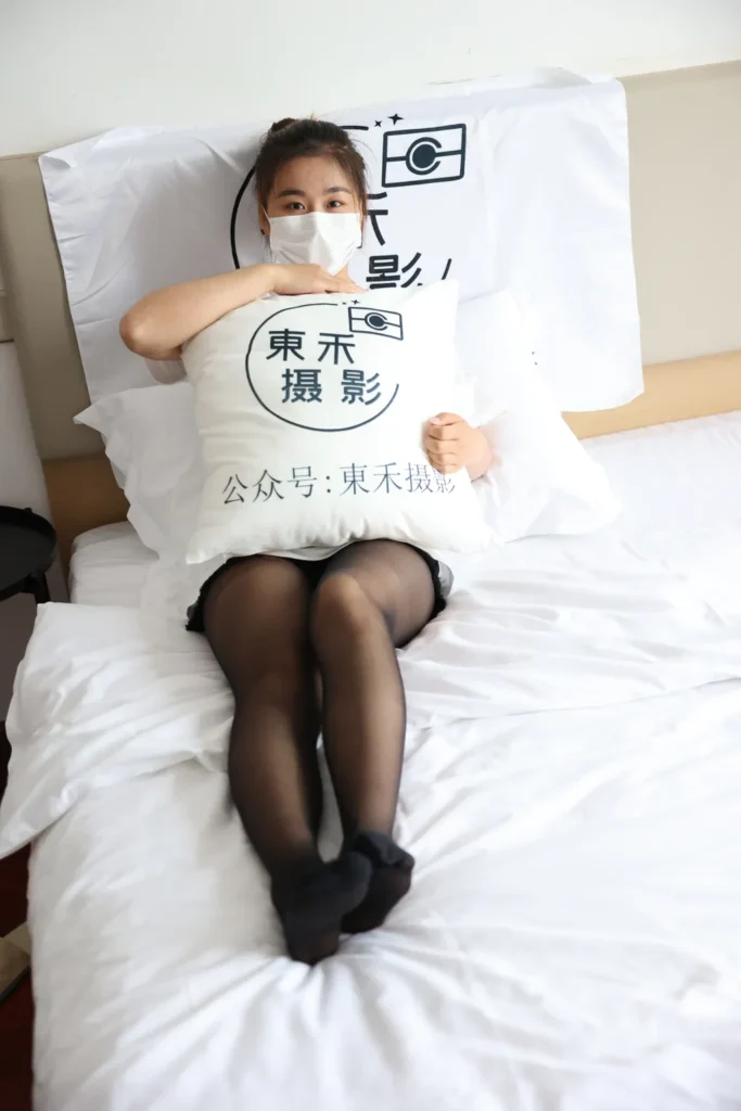 三禾摄影 NO.004 黑丝大腿袜[169P/880MB]插图