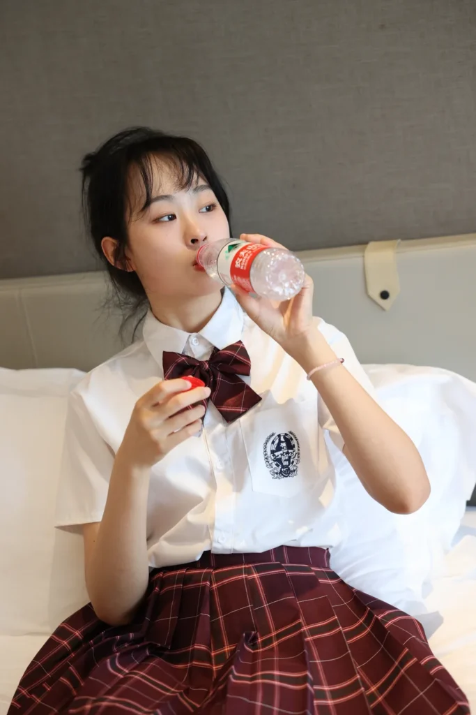 三禾摄影 NO.006 格格JK[188P/949MB]插图