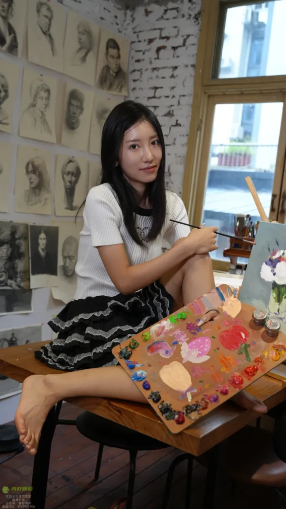 青柠映画 NO.052 – 芥末 画室短裙[136P/2V/4.86GB]插图2