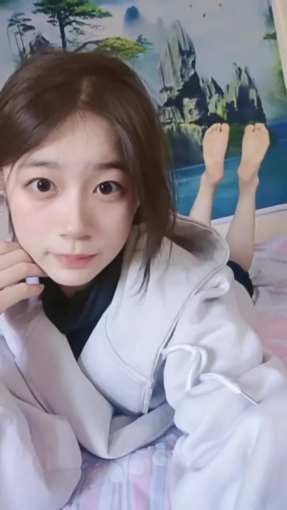 脚模面试脸足同框套路系列-175 穿着校服 [17V/321M]插图1