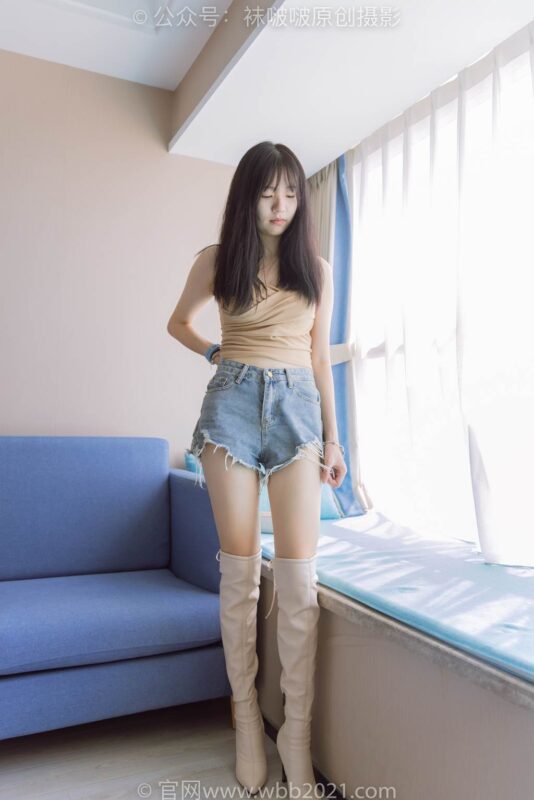 [BoBoSocks袜啵啵]NO.441 小甜豆-高跟长靴、白棉袜、裸足[179P/1V/6.57GB]-无料摄影圈