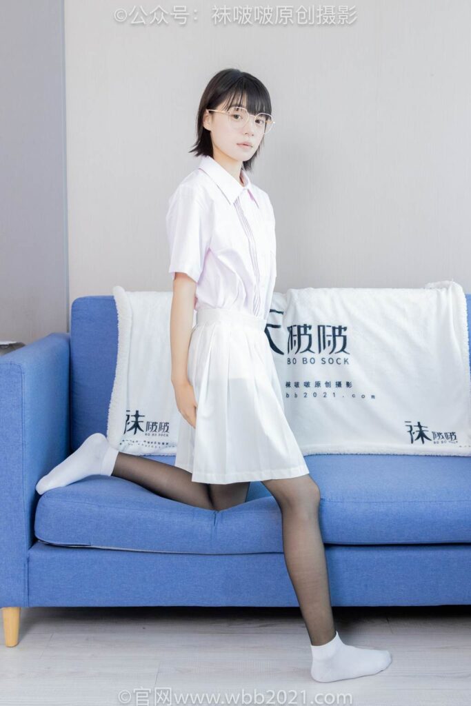 [BoBoSocks袜啵啵]NO.449 糯米 运动鞋、白棉袜、黑丝[148P/1V/7.58GB]插图3