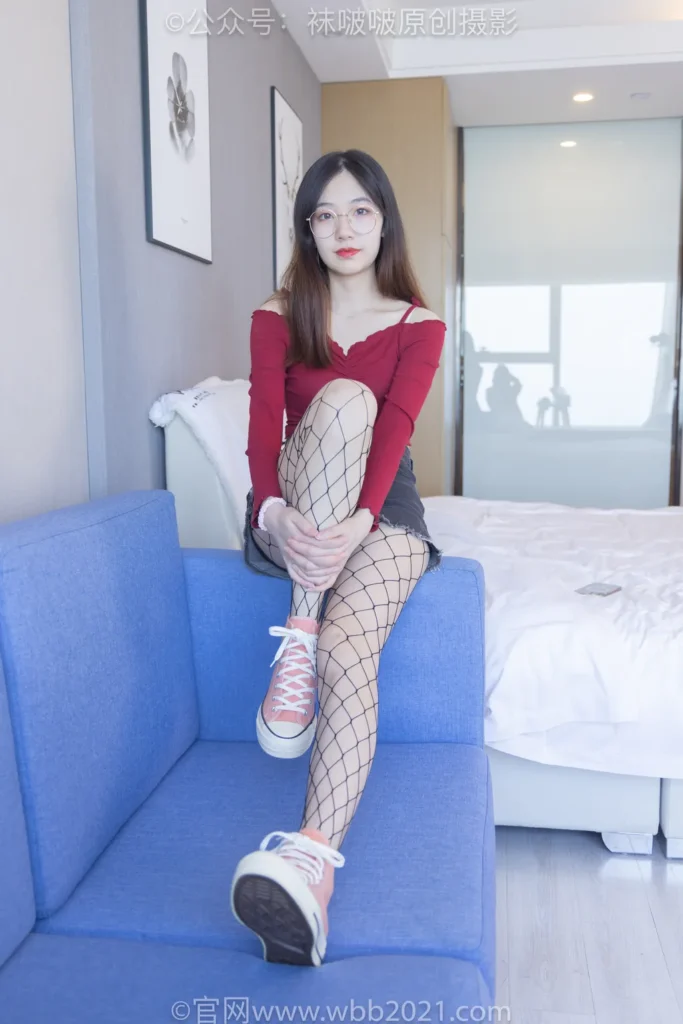 [BoBoSocks袜啵啵]NO.453 小甜豆-帆布鞋、黑色渔网袜[141P/1V/6.51GB]插图2