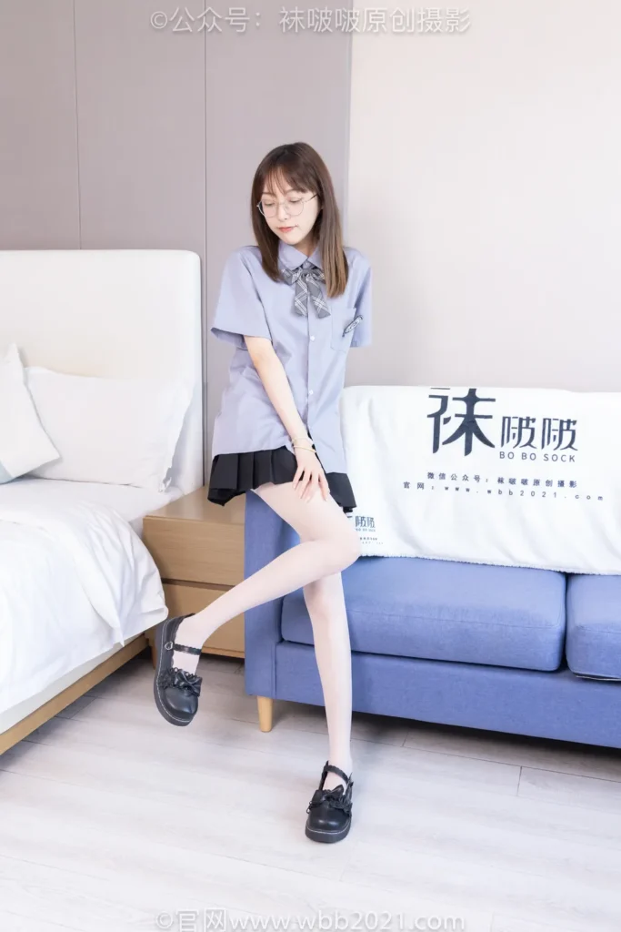 [BoBoSocks袜啵啵]NO.460 稚予-JK制服、皮鞋、帆布鞋、薄白丝[163P/1V/7.15GB]插图1