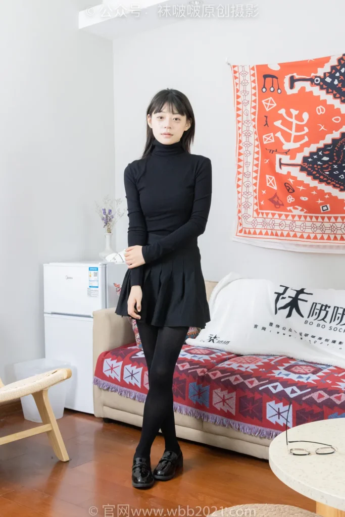 [BoBoSocks袜啵啵]NO.466 糯米-皮鞋、厚黑丝[140P/1V/7.09GB]插图1