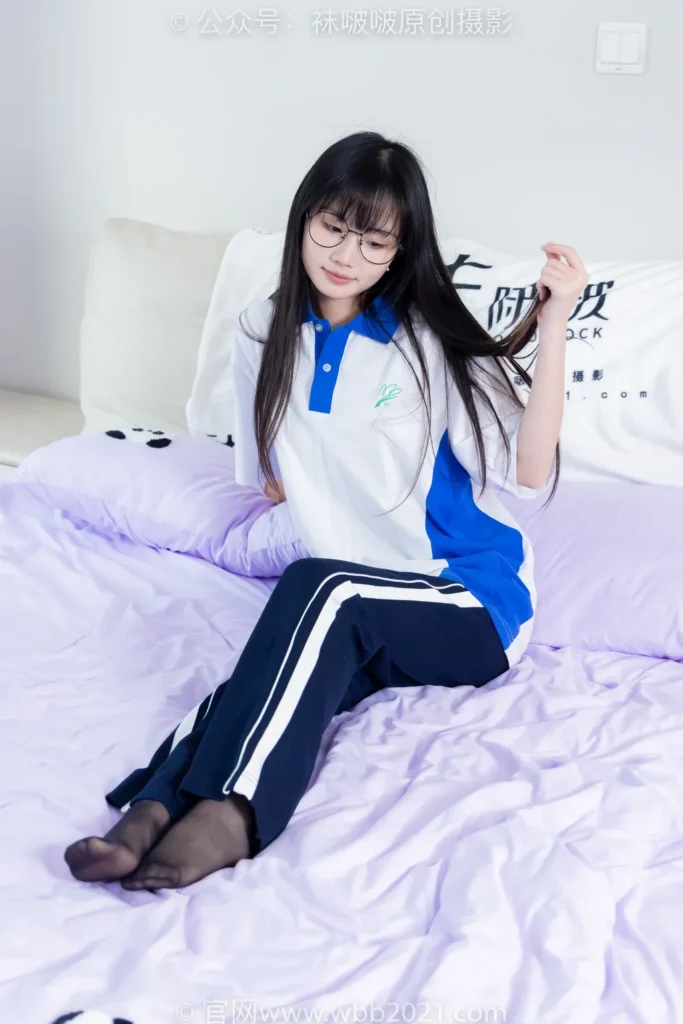 [BoBoSocks袜啵啵]NO.471 甜甜圈-高跟鞋、黑丝、短肉丝、裸足、校服裤里丝[150P/1V/6.89GB]插图1