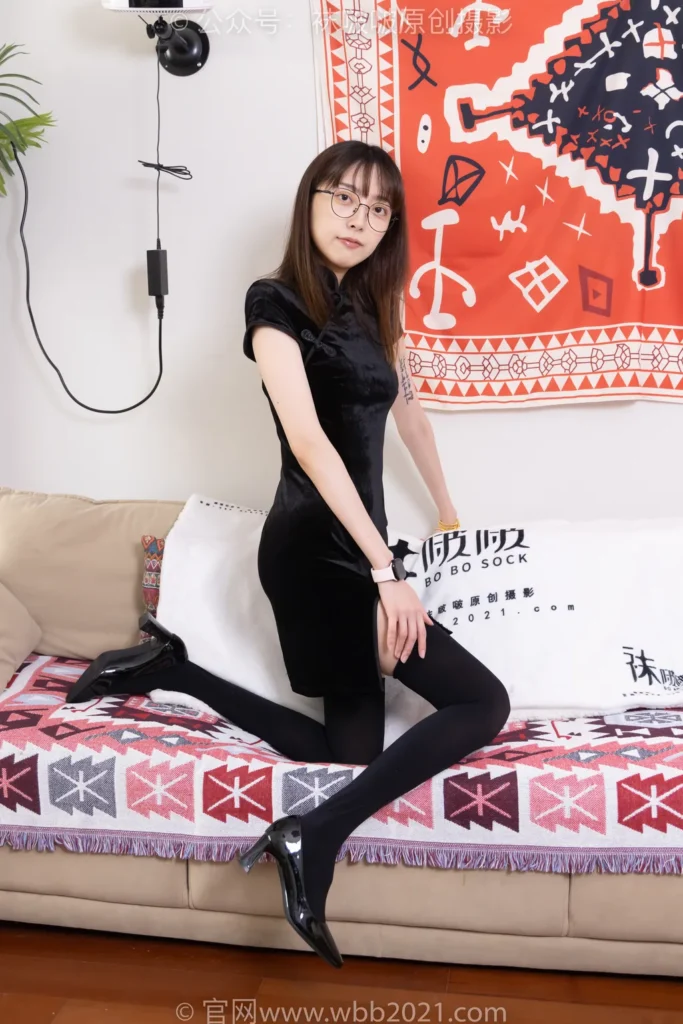 [BoBoSocks袜啵啵]NO.482 稚予-高跟鞋、厚黑丝大腿袜、肉丝、旗袍[140P/1V/5.56GB]插图