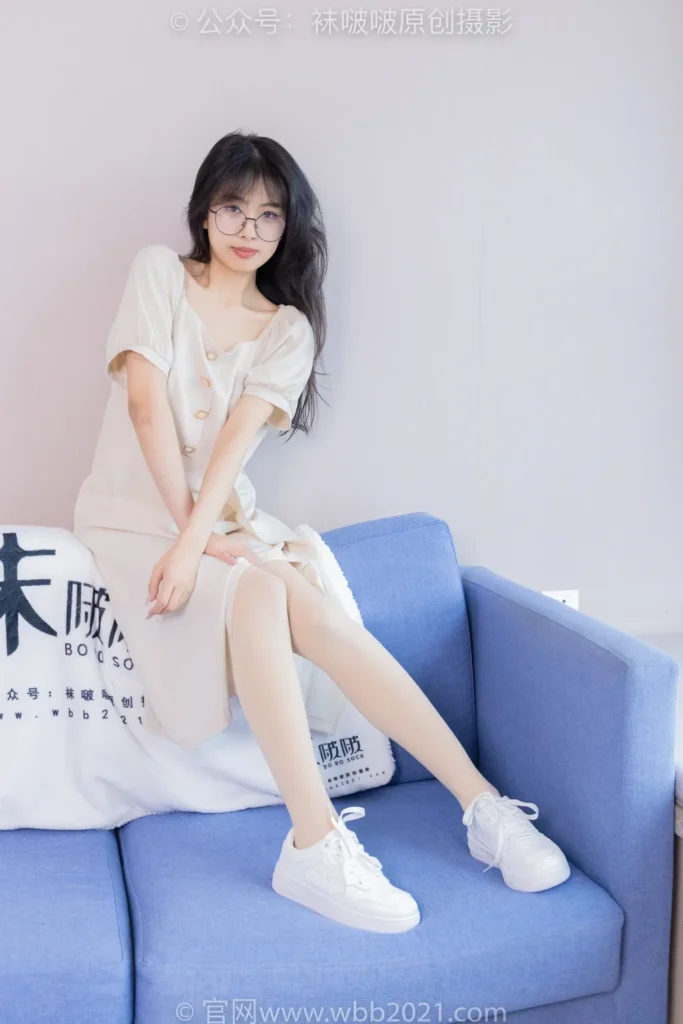 [BoBoSocks袜啵啵]NO.483 奶油-板鞋、白船袜厚肉丝叠穿、厚肉丝、瑜伽动作、船袜和丝袜分别踩葡萄剧情[170P/1V/7.13GB]插图