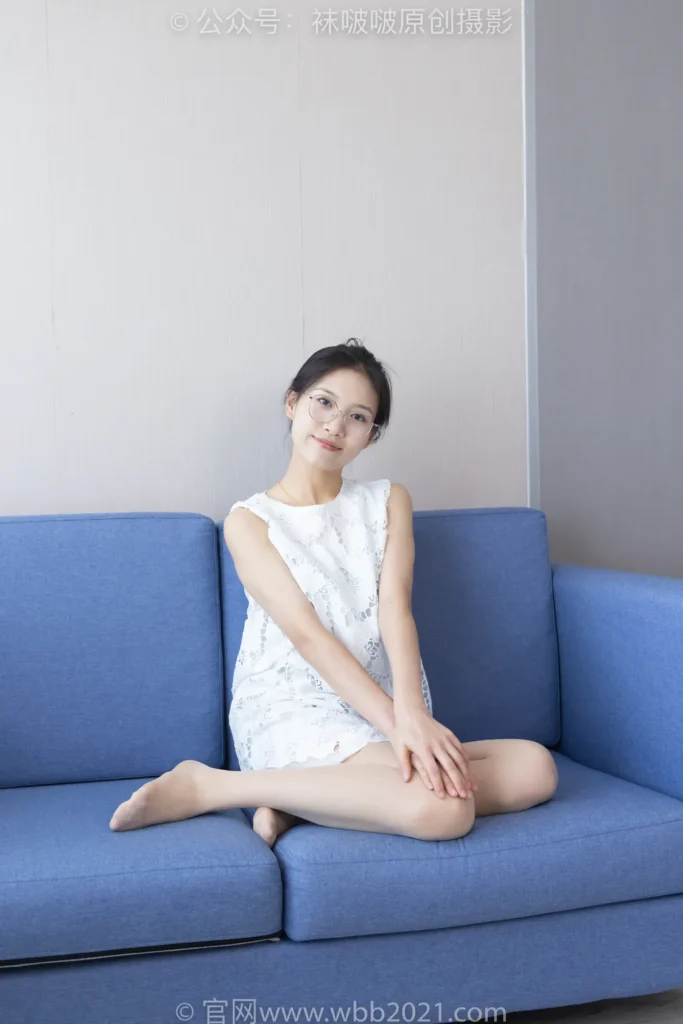 [BoBoSocks袜啵啵]NO.491 芝士-两双平底鞋、薄肉丝、厚白丝、裸足[140P/1V/5.86GB]插图2