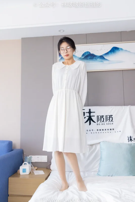 [BoBoSocks袜啵啵]NO.494 奶油-帆布鞋、薄肉丝、薄肉丝踩小蛋糕剧情[160P/1V/6.97GB]-无料摄影圈